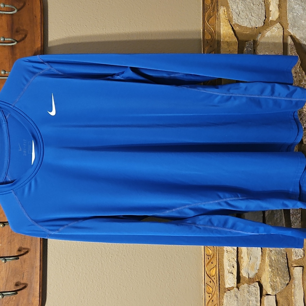 Nike Fitted Dri Fit Blue Layering Long Sleeve Athletic Shirt Size Large